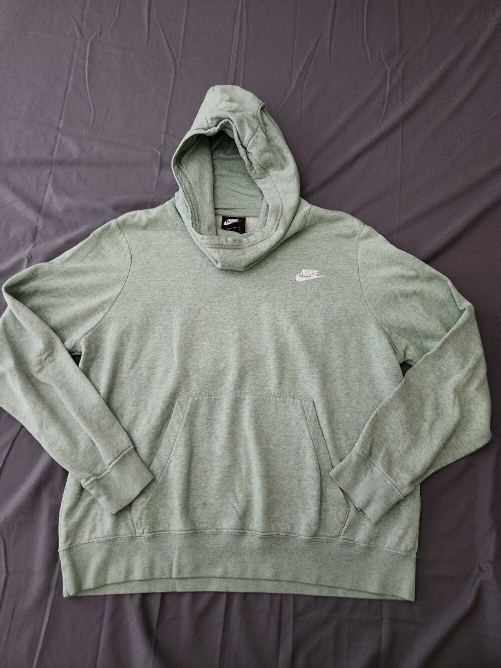 NIKE MINT / SAGE GREEN FLEECE PULLOVER HOODIE LARGE